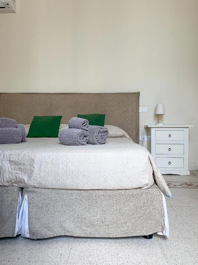 4 Balconi Rooms-Boutique B&B Lecce Exterior foto