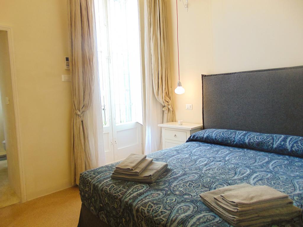 4 Balconi Rooms-Boutique B&B Lecce Zimmer foto