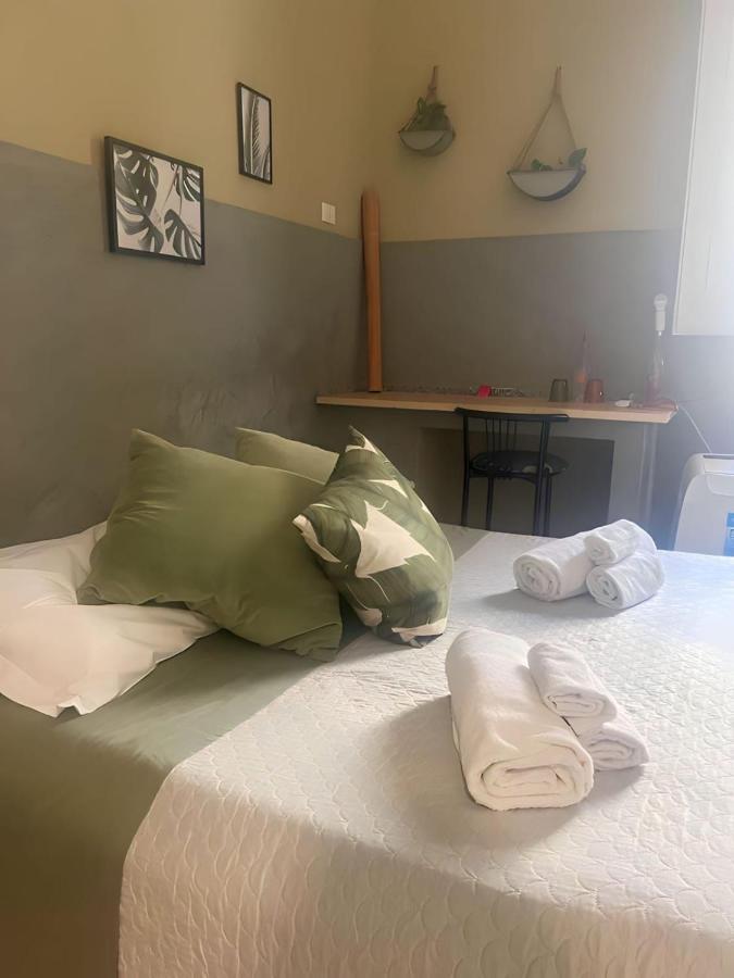 4 Balconi Rooms-Boutique B&B Lecce Exterior foto